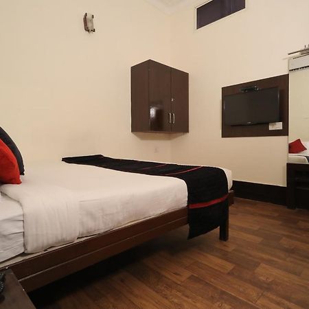 Hotel Vivek Continental Gwalijar Zewnętrze zdjęcie